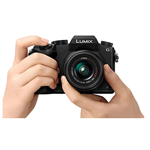 Panasonic Lumix G7 Mirrorless Camera with 1442mm Lens (Black) LED