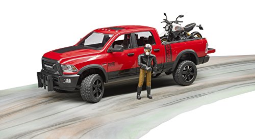 bruder 02502 - RAM 2500 Power Wagon mit Ducati Desert Sled & Fahrer - 1:16 Pick-up Geländewagen Pritschenwagen Auto Jeep Motorrad Fahrzeug Spielzeug-Figur – Bild 8