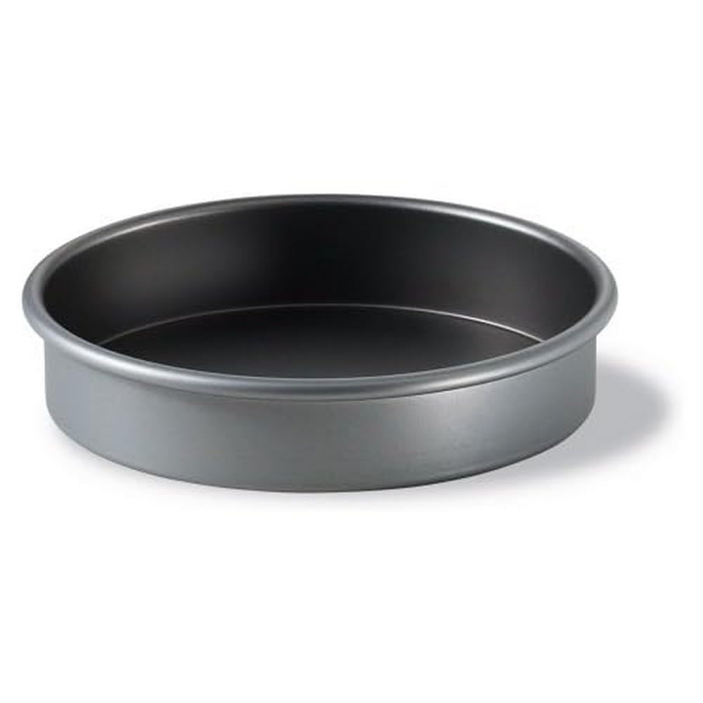 Photo 1 of Calphalon Classic Bakeware 9-Inch Round Nonstick Cake Pan