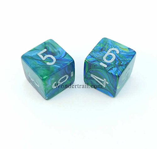 WCXPF0665E2 Green Festive D6 Dice 2pc Silver Numbers Aprox 16mm