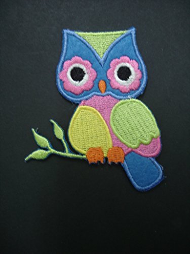 2 pieces OWL Iron On Patch Fabric Applique Bird Animal Motif Cartoon Decal 2.8 x 2.4 inches (7 x 6 cm)