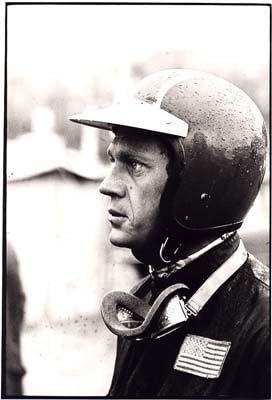 Photo Movie Star Steve McQueen on Triumph Motorcycle