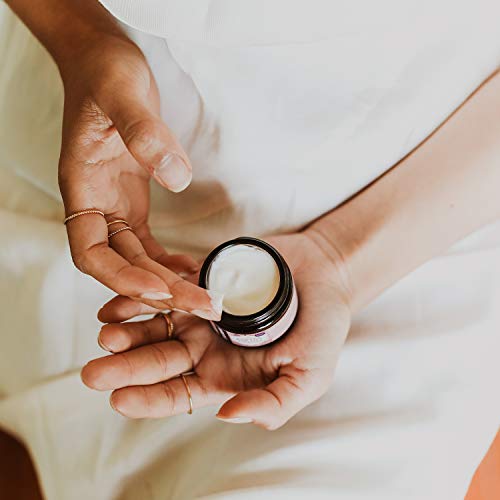 leven rose eye cream