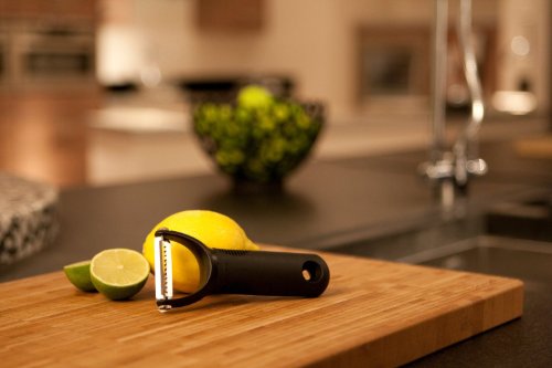 OXO Good Grips Julienne Peeler
