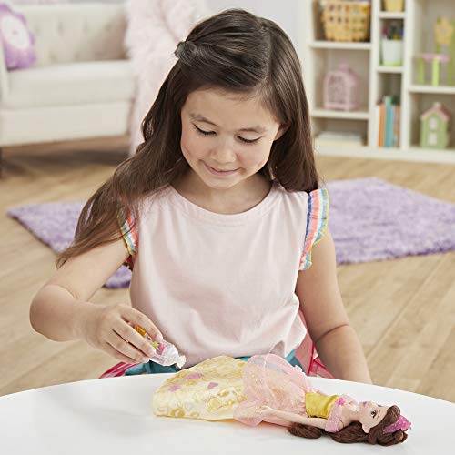 Disney Princess E5599EU4 Die schöne Glitzerprinzessin, Puppe mit Glitzer-Streuer und Zubehör, Multicolor – Bild 6