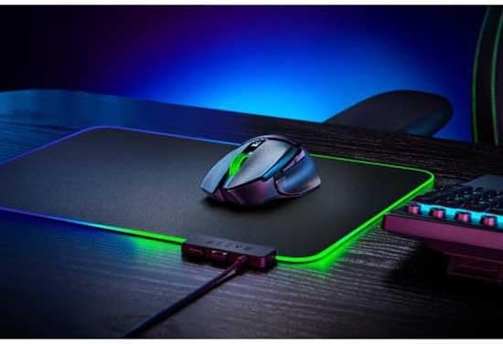 Basilisk V3 X HyperSpeed - Kabellose Gaming-Maus (Ikonische Ergonomische Form mit 9 Anpassbaren Bedienelementen, HyperSpeed Wireless, 5G Advanced 18K Optical Sensor, Chroma RGB) Schwarz