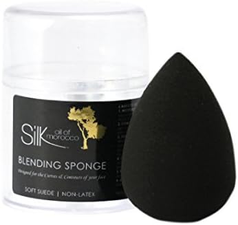 Silk Black Blending Sponge, Blends make-up evenly and effortlessly, Creates a flawless finish abd Designed to fit curves/contours of the face
