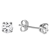 0.30 Carat (CTW) Natural Round Brilliant Diamond
