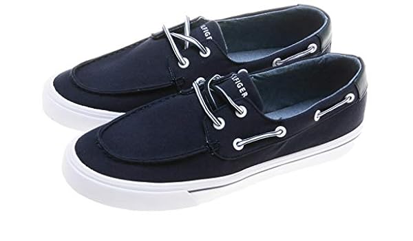 tommy hilfiger pharis boat shoe