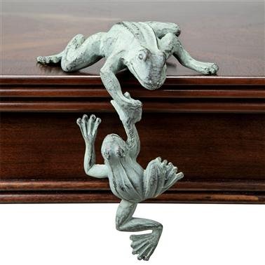 Helping Hand Frogs Figurine Shelf Sitter from SPI by SPI-HOME