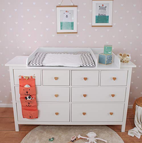 Puckdaddy Xxl Wickelaufsatz Kimi 108x80x10 Cm Wickelauflage Aus Holz In Weiss Hochwertiger Wickeltischaufsatz Mit Trennfach Passend Fur Ikea Hemnes Kommoden Inkl Wandbefestigung Amazon De Baby