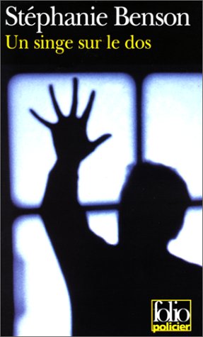 Un  singe sur le dos