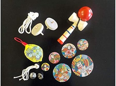 Amazon むかし遊び わんぱくセット けん玉 こま めんこ ビー玉 ベーゴマ こどもプレゼント けん玉 おもちゃ