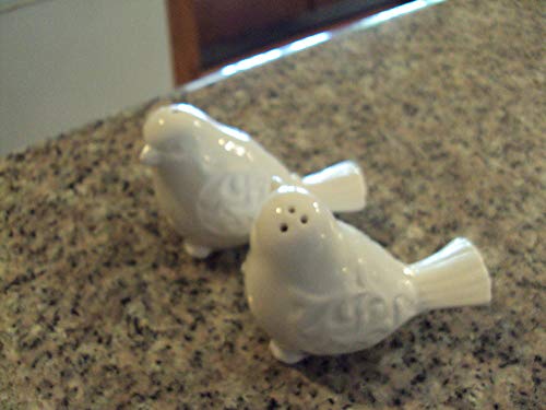 2 Pepper+Shaker+Birds+Chicadee+Finch