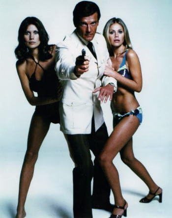 Amazon ブロマイド写真 007 黄金銃を持つ男 ボンドとボンドガール2人 ロジャー ムーア ブリット エクランド モード アダムス ノーブランド品 アイドル 芸能人グッズ 通販 Amazon ブロマイド写真 007 黄金銃を持つ男 ボンドとボンドガール2人 ロジャー ムーア ブリット エクランド モード アダムス ノーブランド品 アイドル 芸能人グッズ 通販