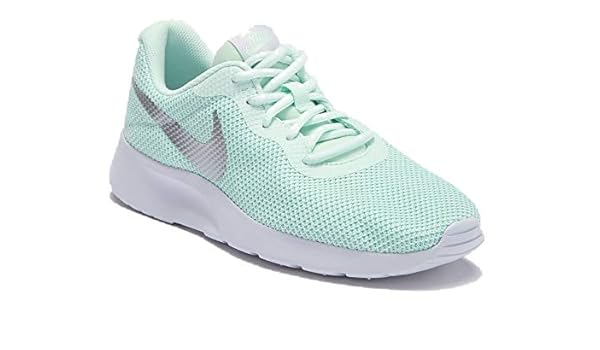 nike men's tanjun sneakers