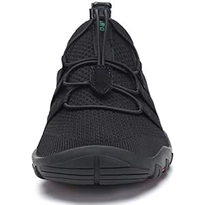SAGUARO Badeschuhe Herren Wasserschuhe Männer Strandschuhe Damen Aquaschuhe Neoprenschuhe rutschfeste Schwimmschuhe Dunkelschwarz 45 EU 6 Schnorchelmasken 410uqj3JZcL. SS300 Obermaterial: Obermaterial mit salzbeständiger Abriebfestigkeit Atmungsaktives, ultraleichtes Lycra-Material für schnelle Drainage und Querbelüftung, geben ausgezeichnete Flexibilität und Komfort.
Innenmaterial: Polyester,Elasthan.Schnell Trocknend,schafft eine Komfortabel und atmungsaktiv,trockenere und gesündere WasserSchuh umwelt
Sohle: SCHNELLES TROCKNEN MIT DRAINAGE-LÖCHERN,Einzigartige und hochwertige Anti-Rutsch-Tarngummisohle mit mehreren Löchern an jeder Unterseite, um sicherzustellen, dass das Wasser richtig aus ihnen herausfließt, was eine kühlere und gesündere Schuhumgebung schafft