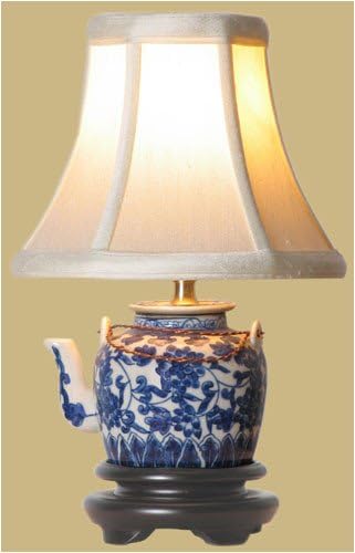 BLUE &amp; WHITE TEAPOT LAMP
