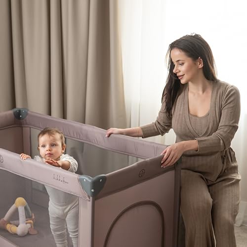 KikkaBoo Reisebett Baby SO Gifted 2026, Kinderreisebett 120x60 cm, bis 15 kg, Faltbar & Kompakt, Tragbar mit Transporttasche, Zusammenklappbar für Reise & Urlaub, Beige, Cot