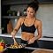 Livro Receitas Fitness Práticas: guia prático para emagrecer comendo bem