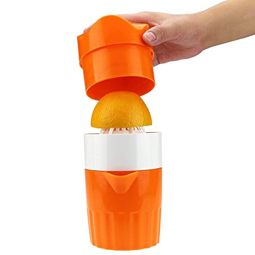 Kitchen household lemon juicer manual plastic orange juicer orange juice juicer squeezed orange Lid Rotation Press Reamer Maker for Lime Lemon Grapefruit Portable Outdoor Easy to Clean Container/Strai