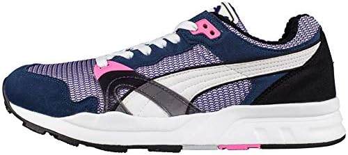 mujeres con tenis fila