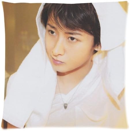 Amazon Co Jp 嵐 Arashi リーダー 大野智 おおのさとし Ohno Satoshi 大ちゃん Oochan 嵐 萌 3イケメン ｰ Wｰ ｷﾗﾝ で あなたを誘惑しちゃうこと間違いなし 抱き枕 カバー 手触り 実感あり Dﾟwﾟd セクシーな裸抱き枕カバー E Z 立体抱き枕