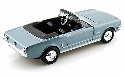1964.5 Ford Mustang Convertible, Blue - Motormax Premium American 73212 - 1/24 Scale Diecast Model Car