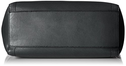 pull through kenneth cole reaction