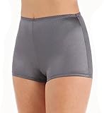 Vassarette Women's Undershapers Light Control Boyshort