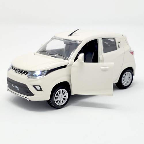 mahindra rise scale model toy