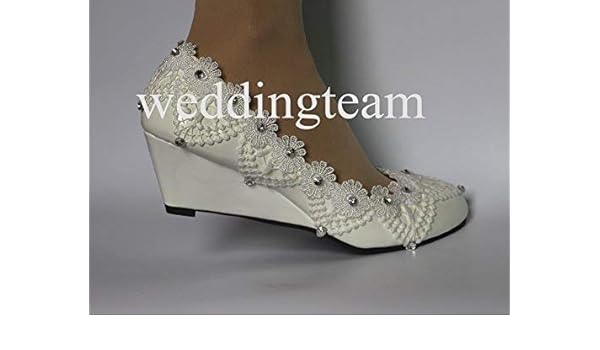 Amazon Com 2019 White Lace Low Heel Wedding Bridal Kitten Heel