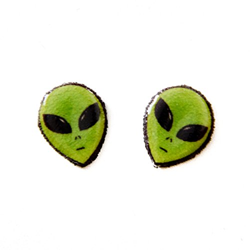 90s Grunge Alien Head Earrings in Green, UFO rave jewelry and fashion accessory