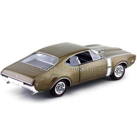 1:18 1968 Oldsmobile Cutlass 442 Hardtop Cinnamon Bronze Poly Autoworld AMM1084