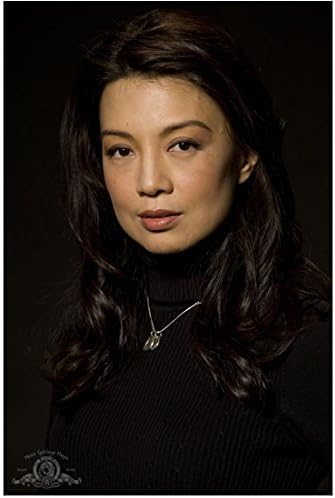 Sgu Stargate Universe 8 Inch X10 Inch Photo Ming Na Wen Black