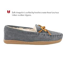 Minnetonka Womens Sheepskin Hardsole Moccasin