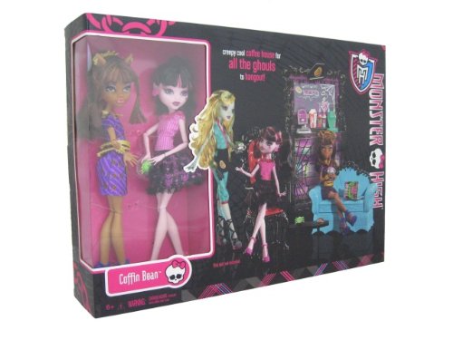 Monster High Exclusive Clawdeen Wolf and Draculaura Coffin 