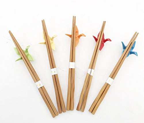 Japanese Traditional Chopsticks Set with Origami Crane Chopsticks Rest 5 Matching Pair Assorted Colors Chopsticks Set Dining Table Starter Kit Beautiful Gift Item Nicely Packaged (Assorted Colors)