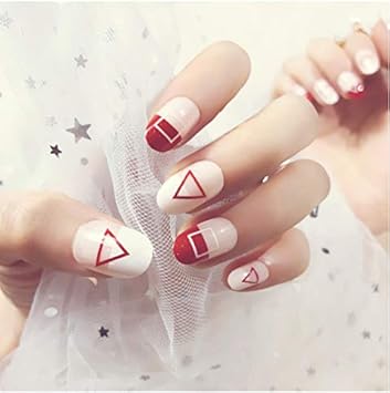 Pré Colle Blanc Presse Rouge Sur De Faux Ongles Avec Des