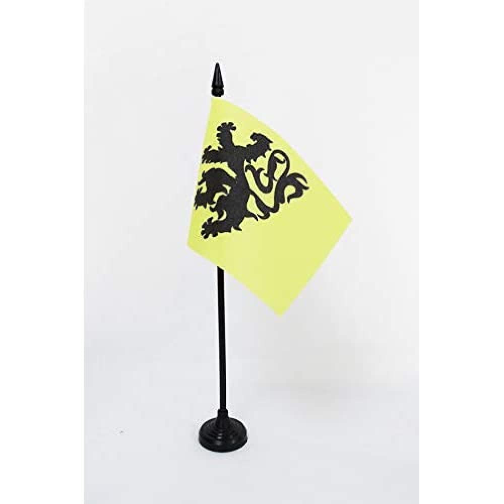 AZ FLAG - Pays de Léon Table Flag 4'' x 6'' - Bro Leon Office Mini Banner 100% Polyester 15 x 10 cm - Mini Desk Flag with 10'' Pole and Black Plastic Base