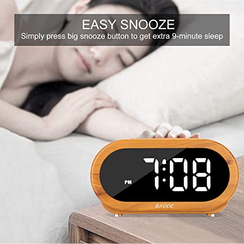 USCCE Home Small Digital Alarm Clock 0100 Dimmer, Easy to Set