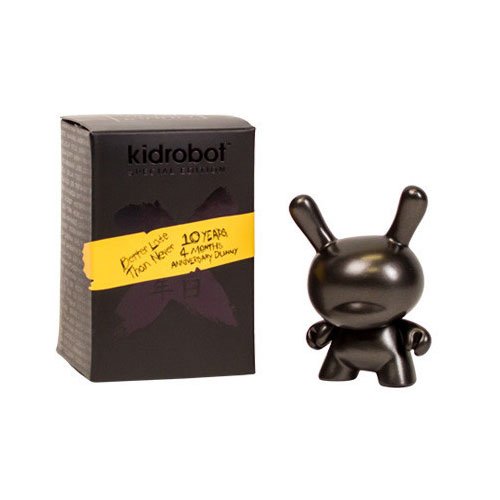 Kidrobot 10th Anniversary 3-inch Dunny Vinyl Figure - Black