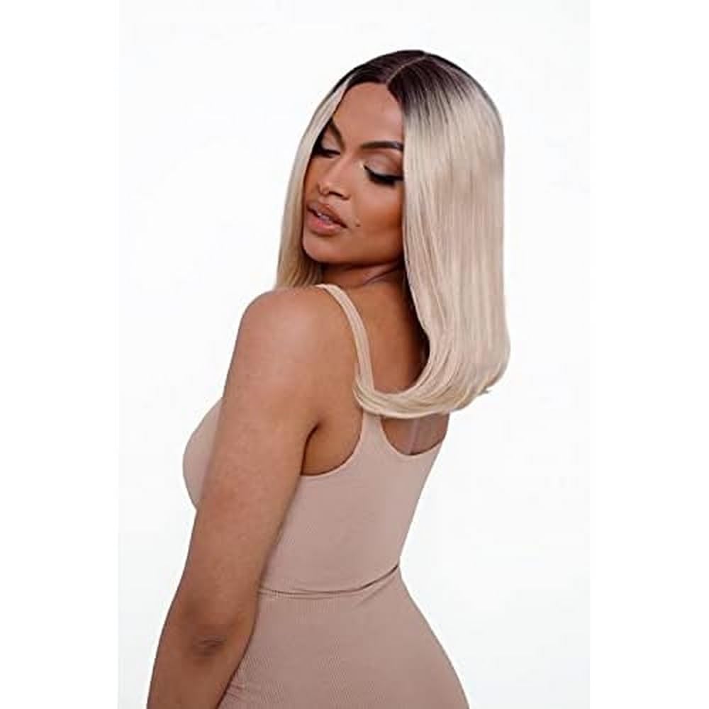 THE BRITNEY - LIGHT GOLDEN BLONDE CURVED LOB LACE FRONT WIG