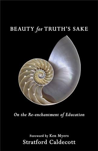 She Walks in Beauty: A Woman's Journey Through Poems: Kennedy