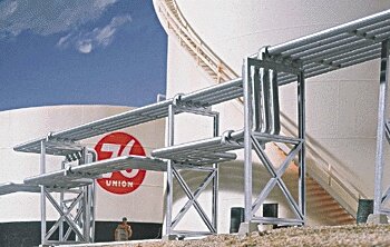 Walthers Cornerstone Series Kit HO Scale Refinery Piping Kit