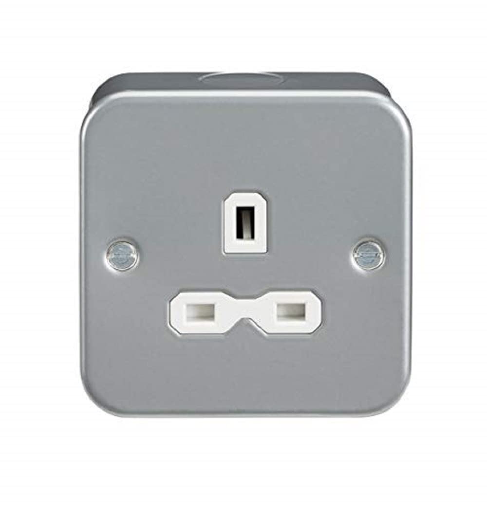 Knightsbridge MR7000U Metal clad 13A 1 Gang Unswitched Socket, Grey, 45.0 mm*81.5 mm*81.5 mm