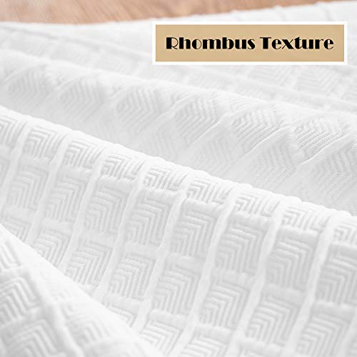 EDLDECCO Christmas Tree Skirt 48 Inches White Rhombus Texture with Faux Fur Border Double Layers Handicraft Xmas Decoration Holiday Ornaments