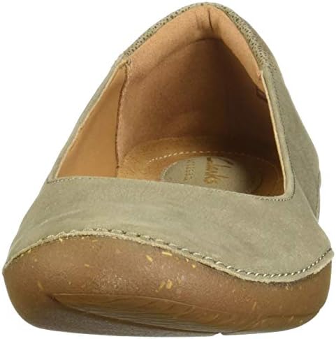 clarks artisan flats