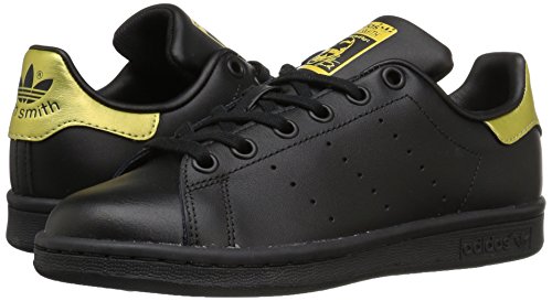 Shoe (Big Kid) adidas Performance Stan Smith J Tennis