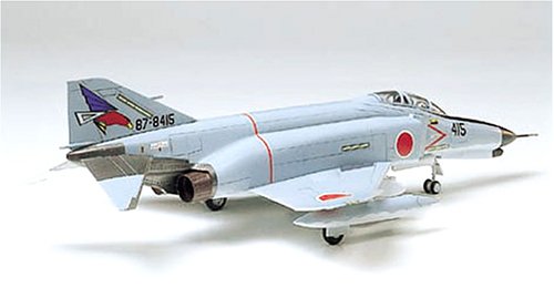 TAMIYAModels 61605 1/100 Mcdonnell Douglas F-4EJ Phantom II